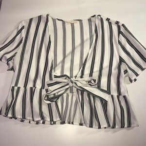 Pacsun Tie Front Top